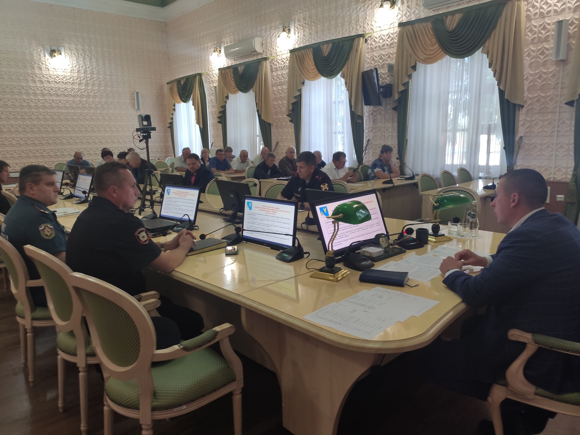 На заседании антитеррористической комиссии.